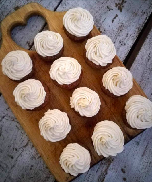 Fondant Bananas, Peeled and Unpeeled, for Decorating Cupcakes