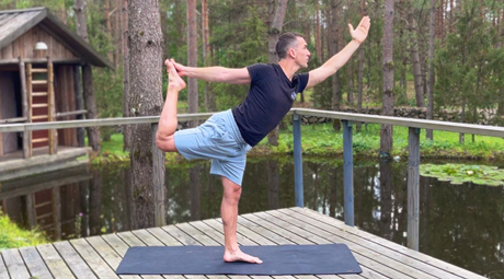 YogaDownload Online Yoga Class